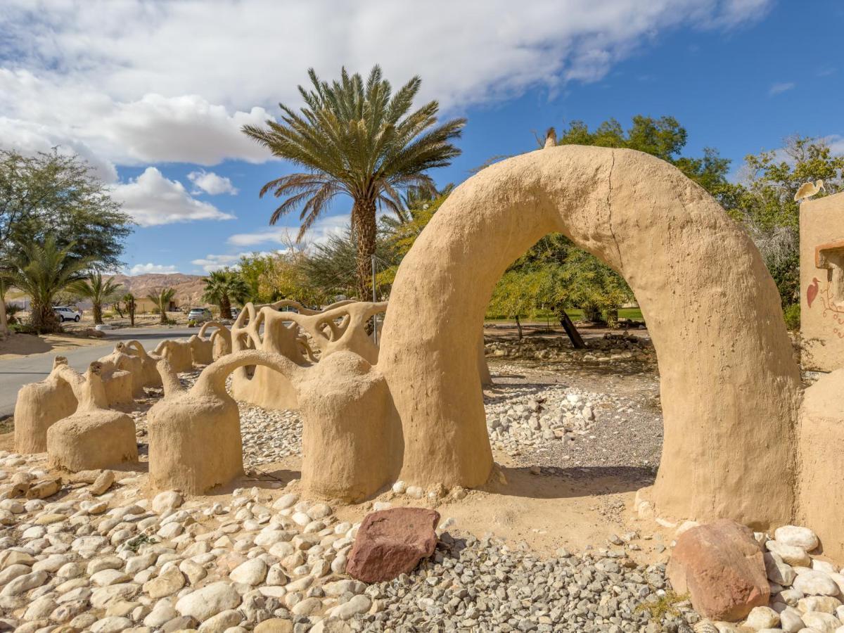 Lotan Desert Travel Hotel Nahal Ya'alon ภายนอก รูปภาพ